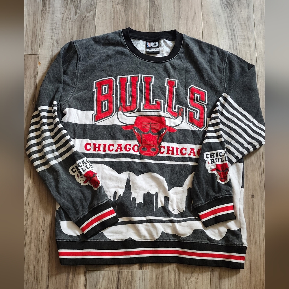 Chicago Bulls crewneck sweatshirt
